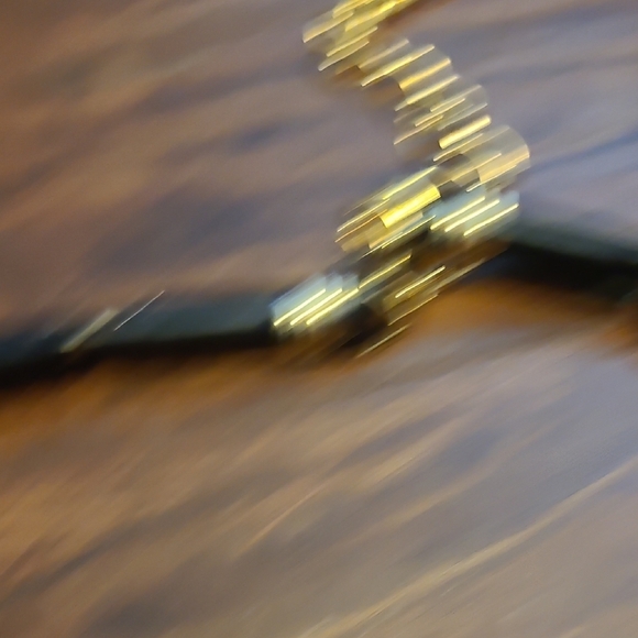 Elegant Gold and Black Women's Belt - Picture 5 of 7